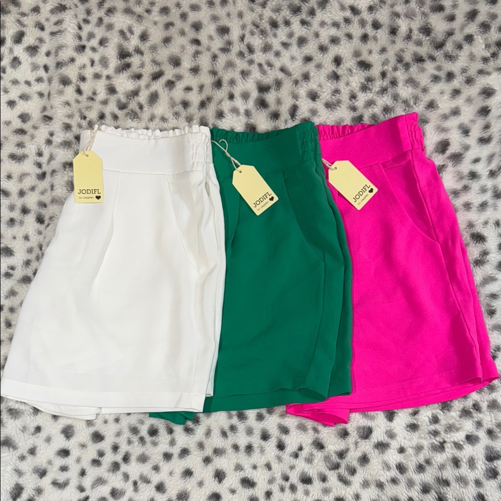Jodifl Women's Shorts Set - White, Green, Pink